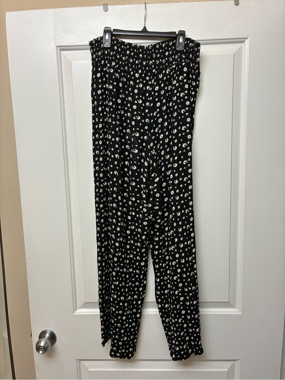 Black Floral Print Wide-Leg Pants